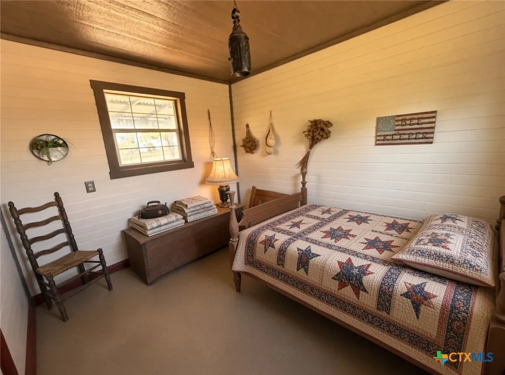 2415 Old Crawford Road Crawford, TX 76638