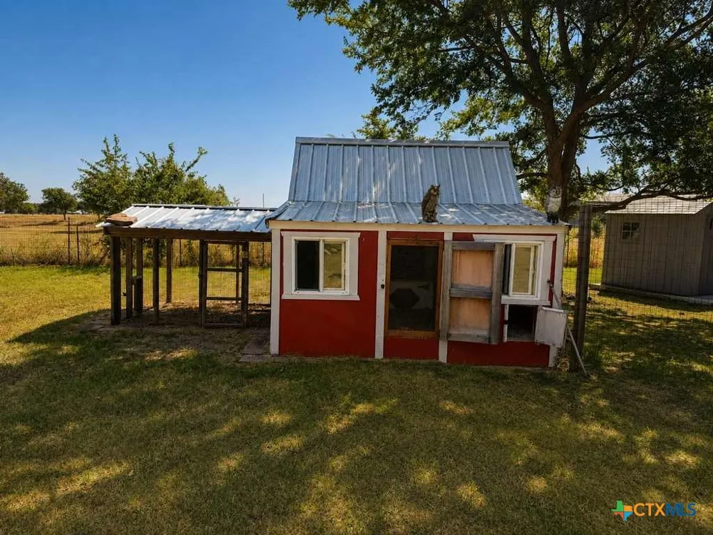 2415 Old Crawford Road Crawford, TX 76638