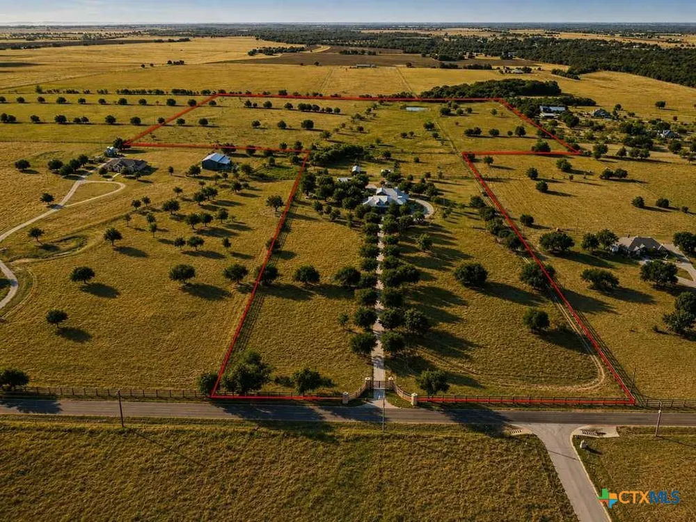 2415 Old Crawford Road Crawford, TX 76638