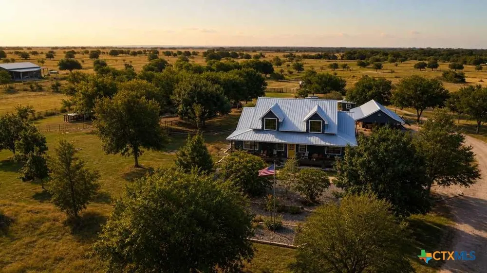2415 Old Crawford Road Crawford, TX 76638