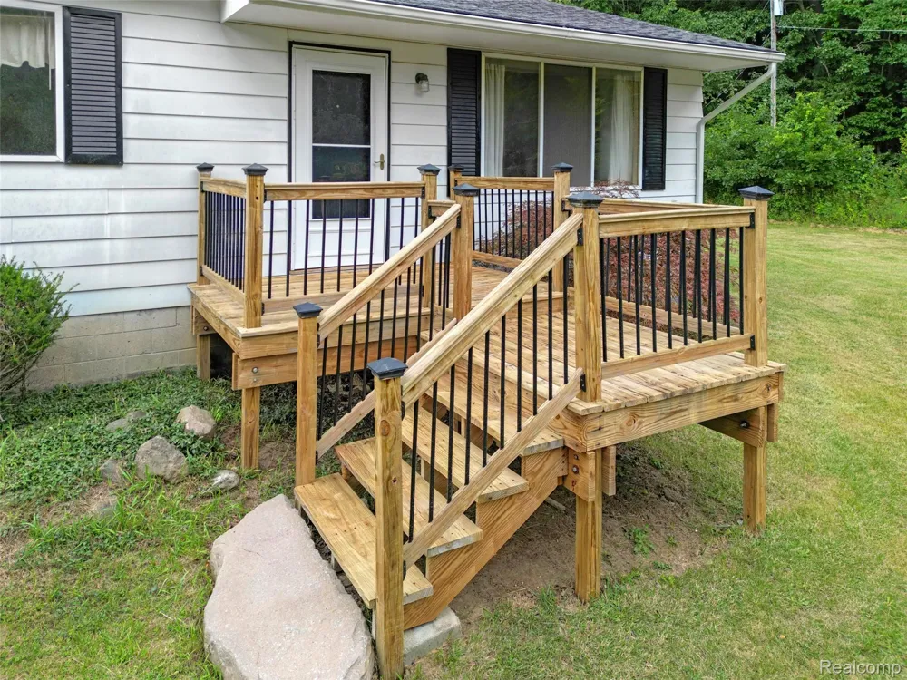 3250 Groveland Road Groveland Township, MI 48462
