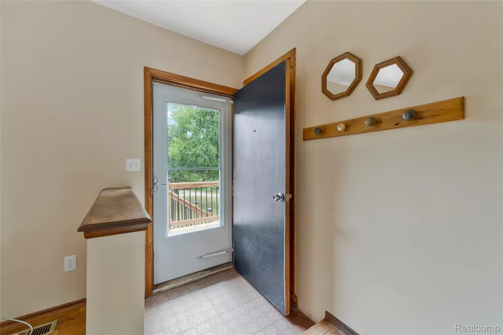 3250 Groveland Road Groveland Township, MI 48462