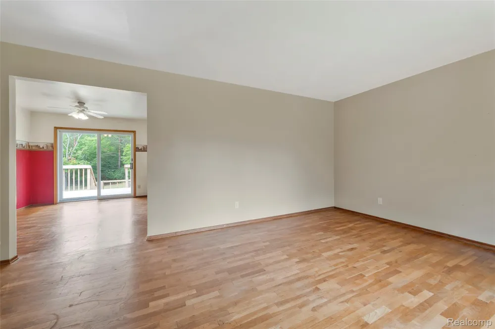 3250 Groveland Road Groveland Township, MI 48462