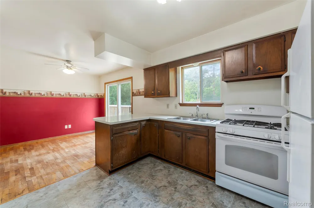 3250 Groveland Road Groveland Township, MI 48462