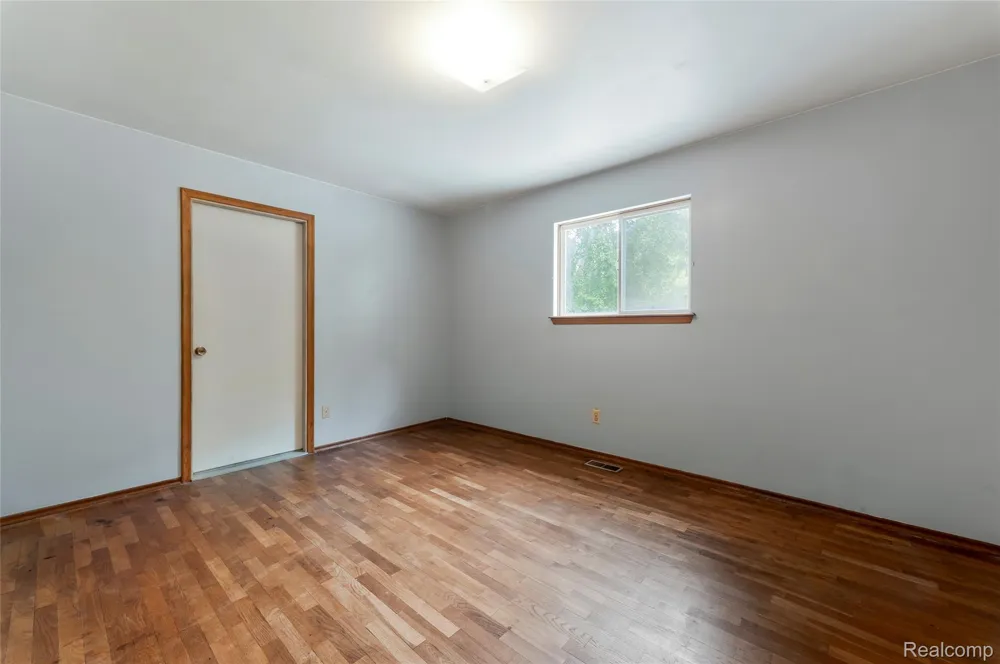 3250 Groveland Road Groveland Township, MI 48462