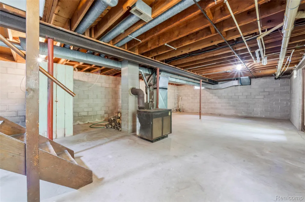 3250 Groveland Road Groveland Township, MI 48462