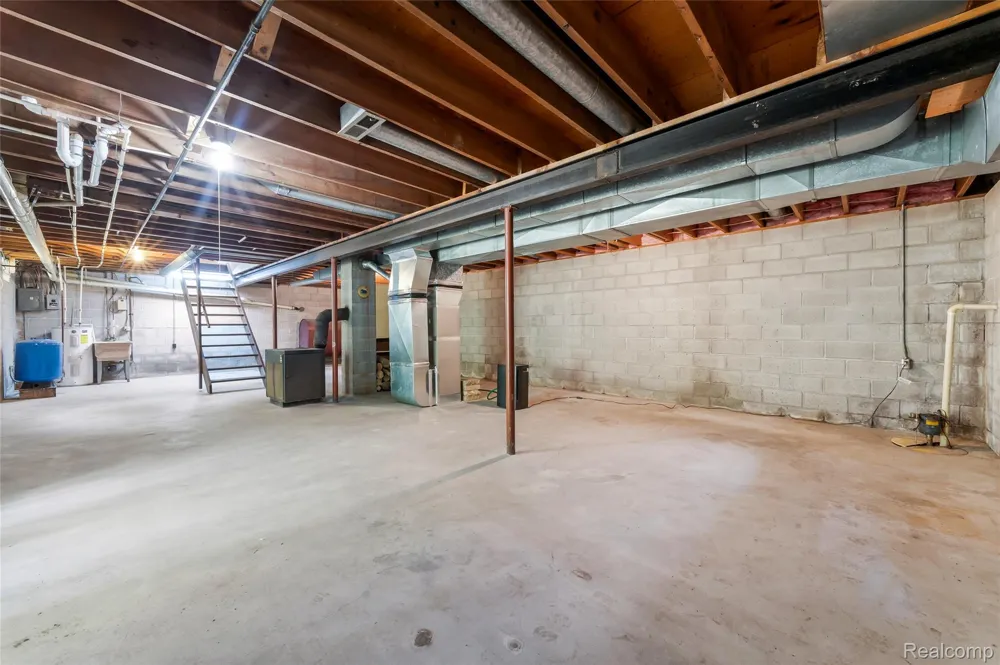 3250 Groveland Road Groveland Township, MI 48462