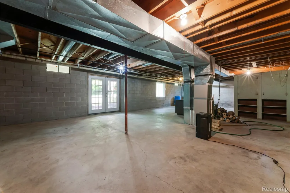 3250 Groveland Road Groveland Township, MI 48462