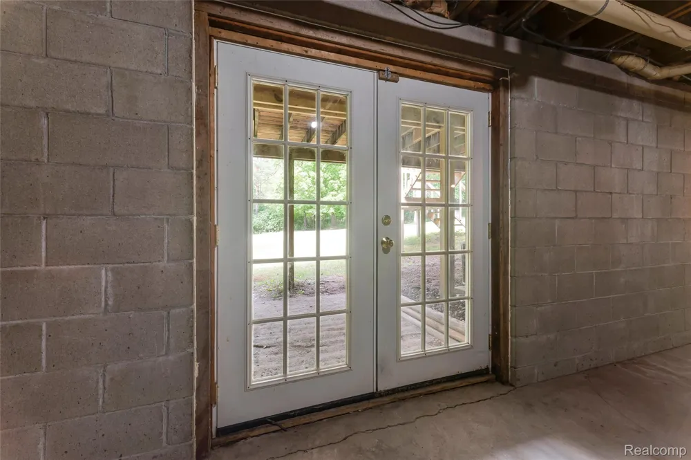 3250 Groveland Road Groveland Township, MI 48462
