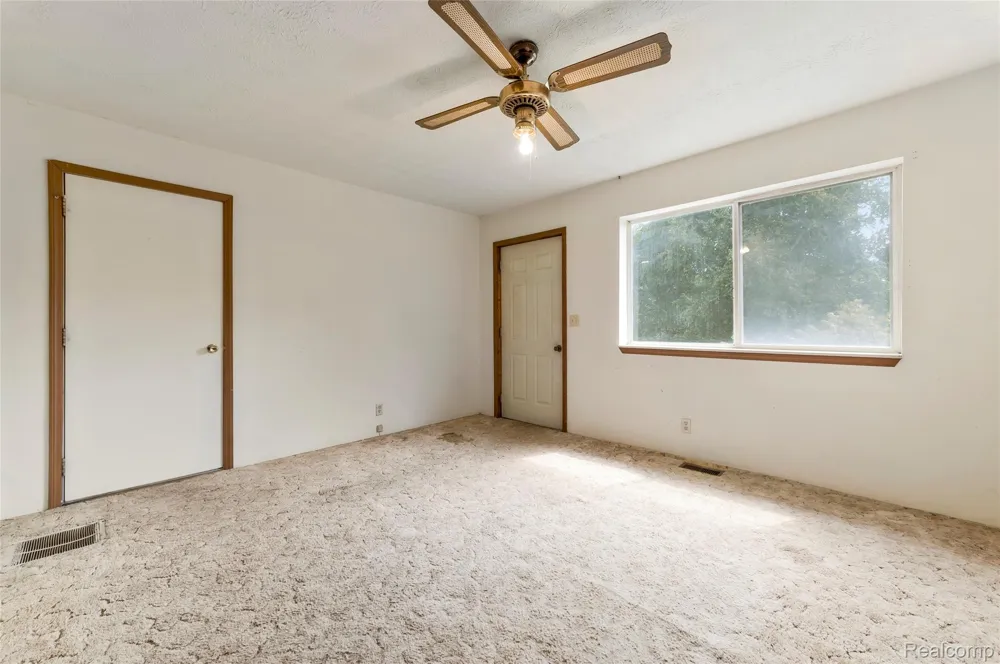 3250 Groveland Road Groveland Township, MI 48462
