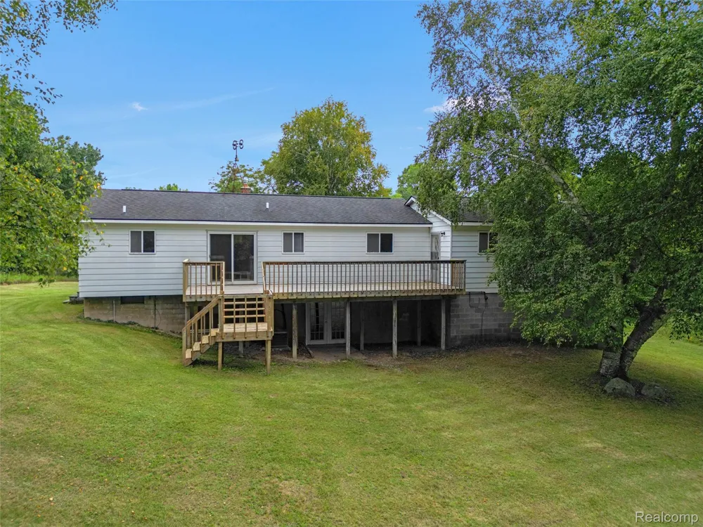 3250 Groveland Road Groveland Township, MI 48462