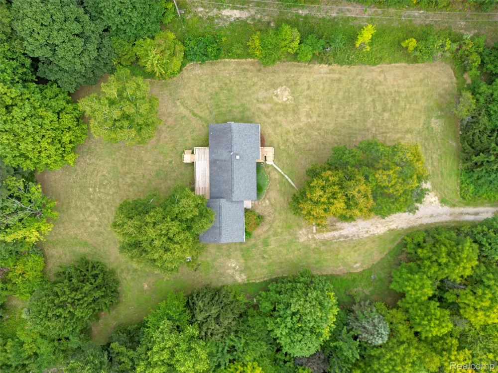3250 Groveland Road Groveland Township, MI 48462
