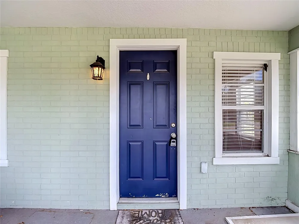 608 LINCOLN AVENUE Tampa, FL 33609