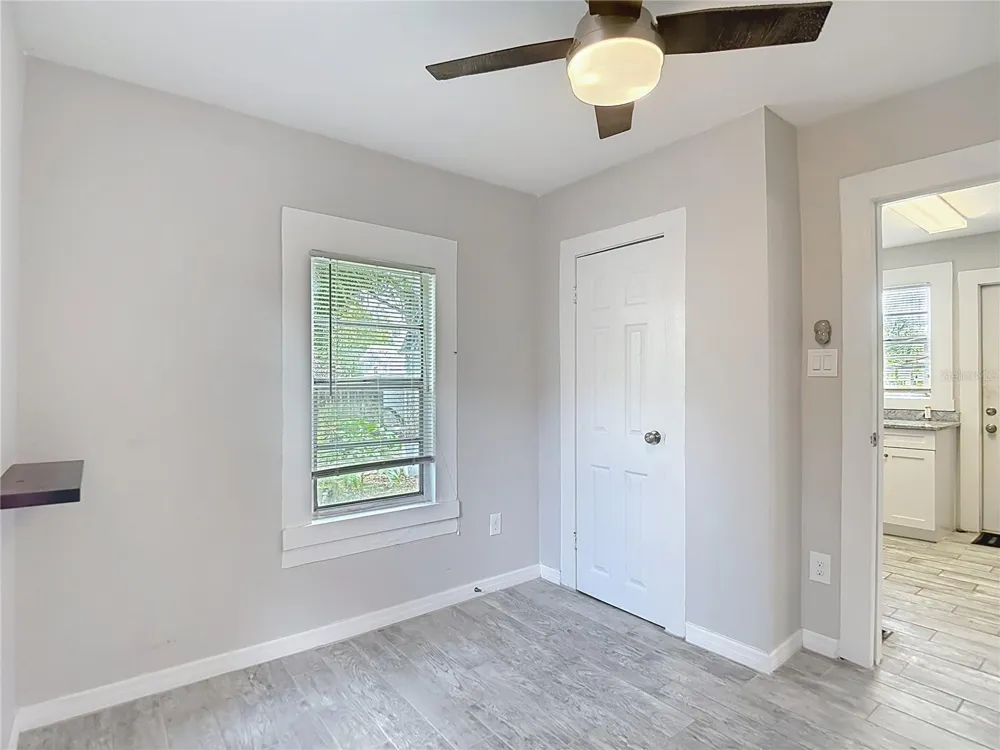 608 LINCOLN AVENUE Tampa, FL 33609