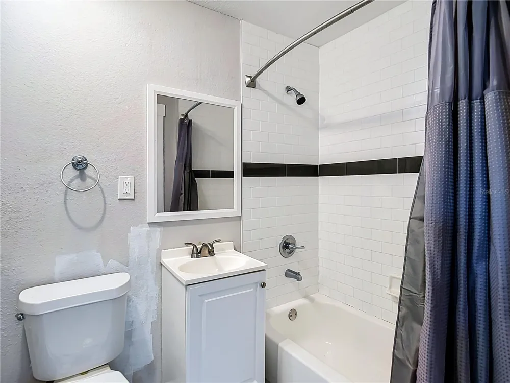 608 LINCOLN AVENUE Tampa, FL 33609