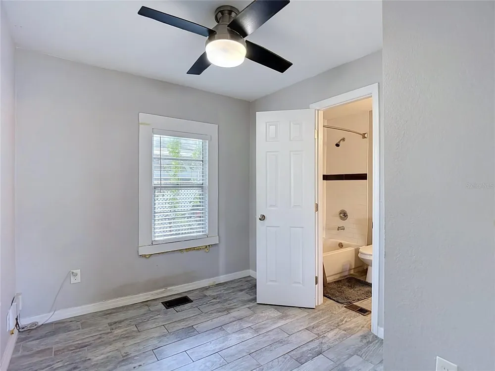 608 LINCOLN AVENUE Tampa, FL 33609