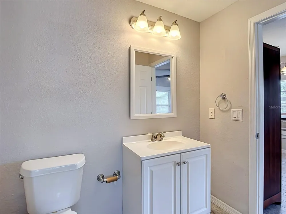 608 LINCOLN AVENUE Tampa, FL 33609