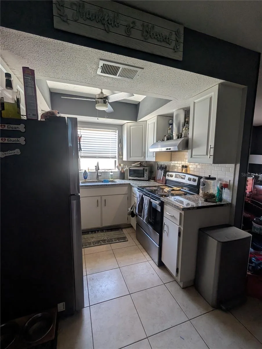 1854 DEBBIE STREET Sarasota, FL 34231