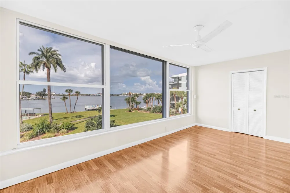 1868 SHORE DRIVE S #310 South Pasadena, FL 33707