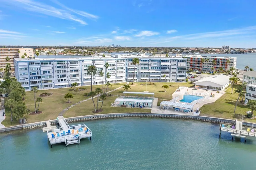 1868 SHORE DRIVE S #310 South Pasadena, FL 33707