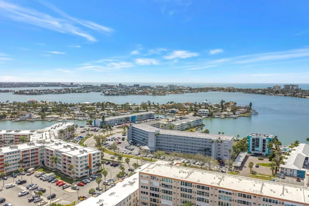 1868 SHORE DRIVE S #310 South Pasadena, FL 33707