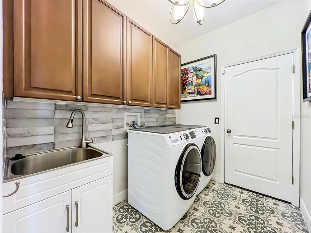 7033 BRAMLEA LANE Windermere, FL 34786