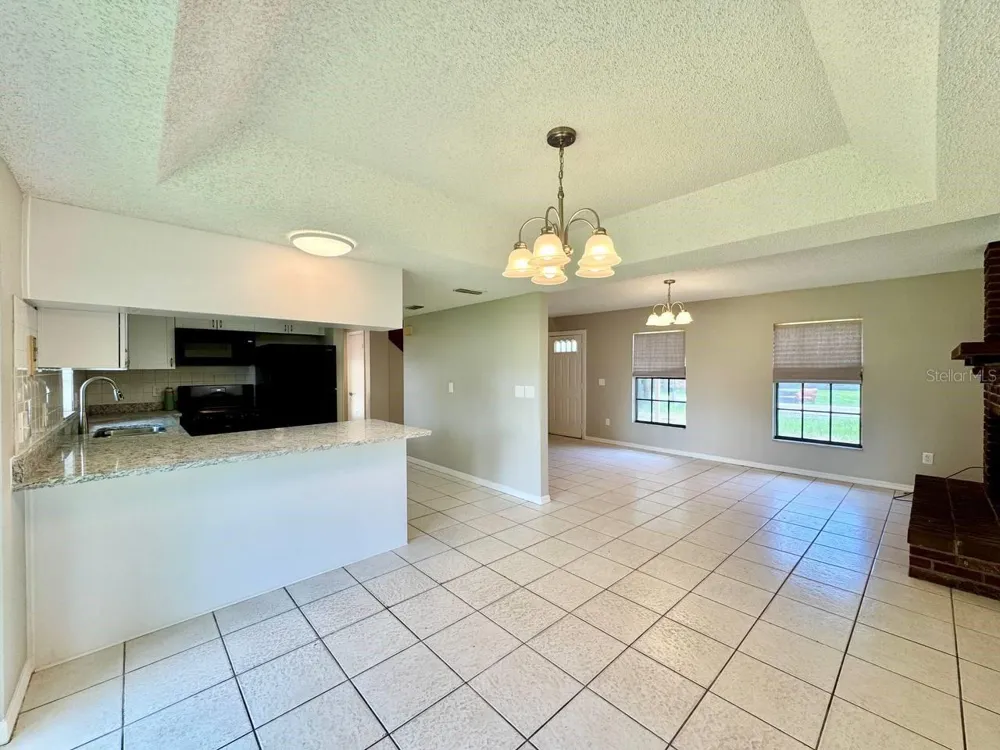 5132 CHILKOOT STREET Tampa, FL 33617