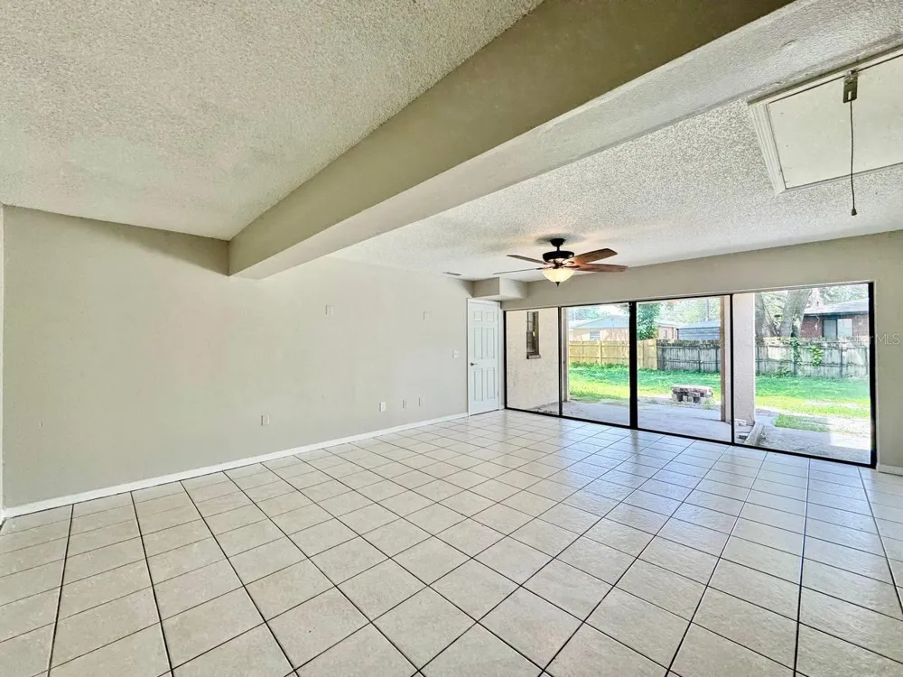 5132 CHILKOOT STREET Tampa, FL 33617