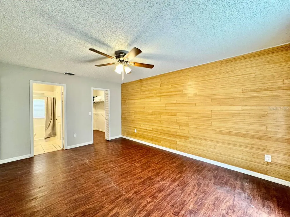 5132 CHILKOOT STREET Tampa, FL 33617