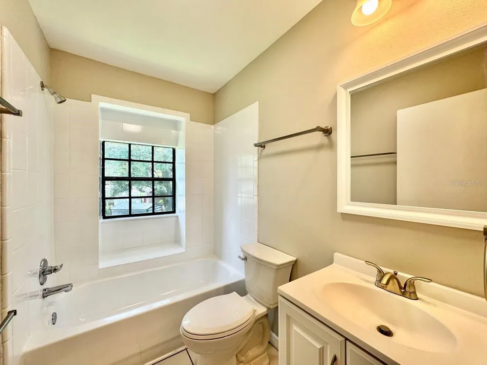 5132 CHILKOOT STREET Tampa, FL 33617