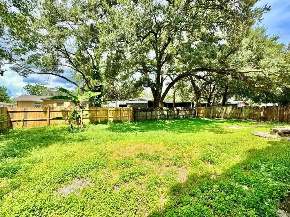 5132 CHILKOOT STREET Tampa, FL 33617