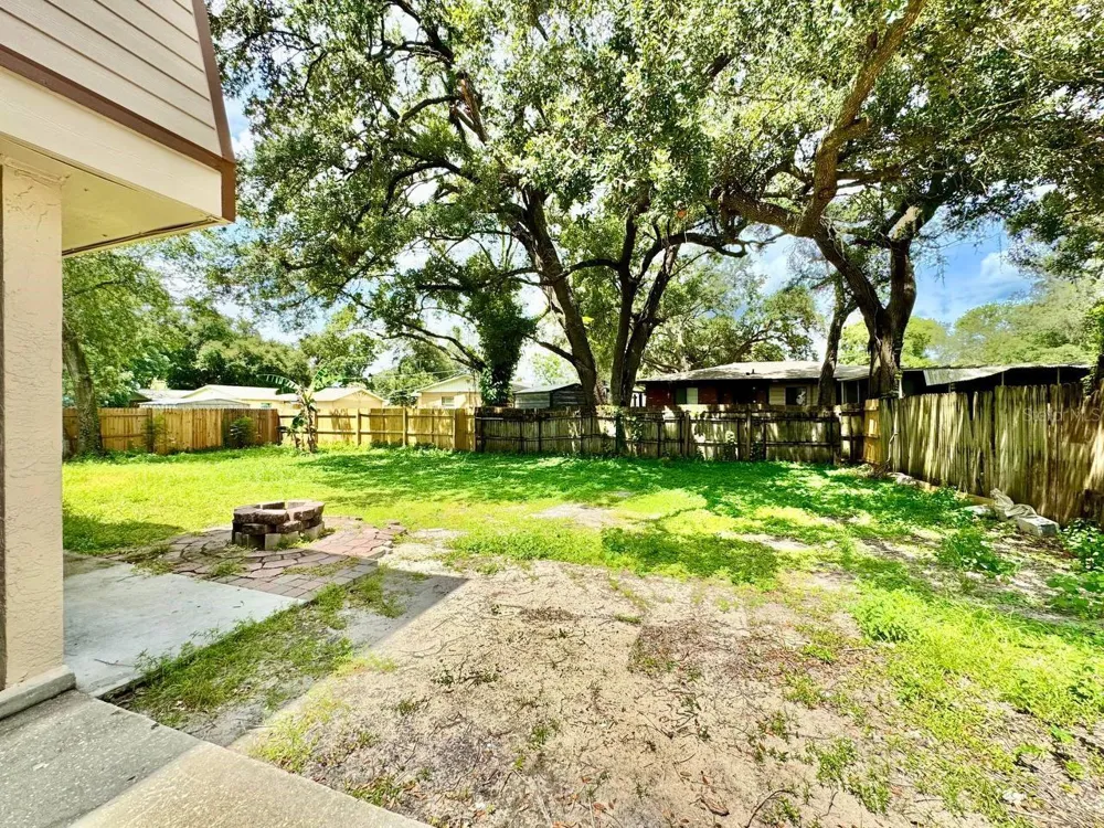 5132 CHILKOOT STREET Tampa, FL 33617
