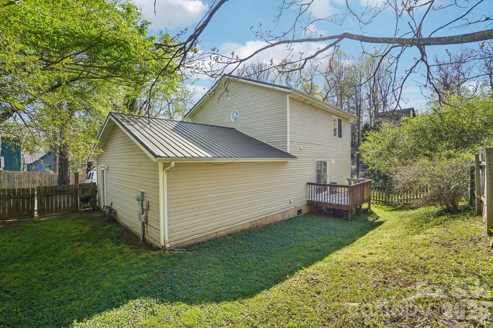 153 Hudson Street Asheville, NC 28806