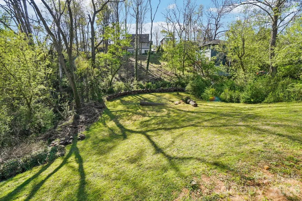 153 Hudson Street Asheville, NC 28806