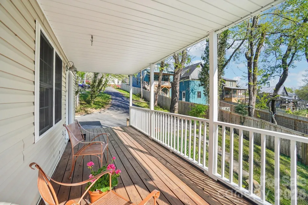 153 Hudson Street Asheville, NC 28806