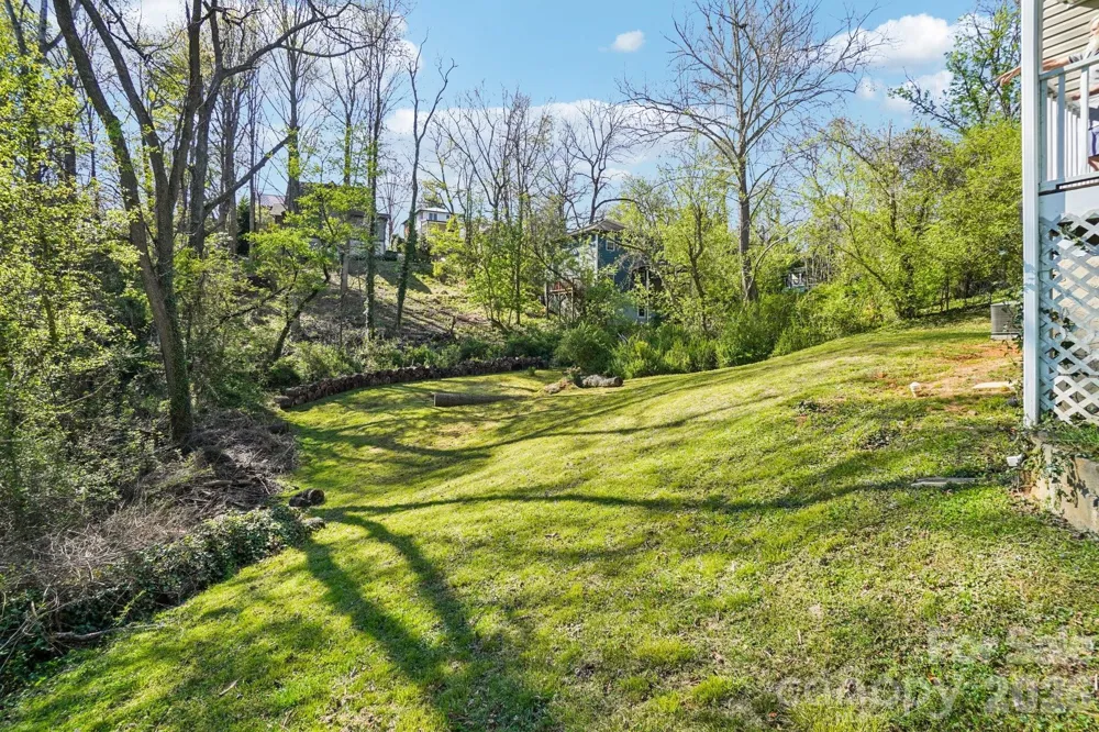 153 Hudson Street Asheville, NC 28806