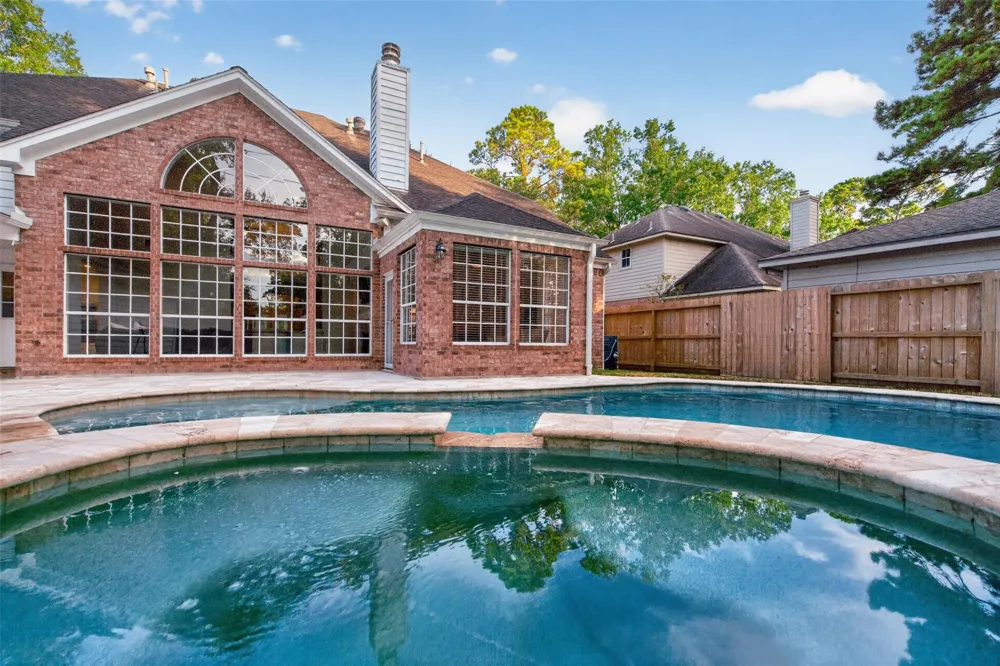 4211 Brook Shadow Drive Kingwood, TX 77345