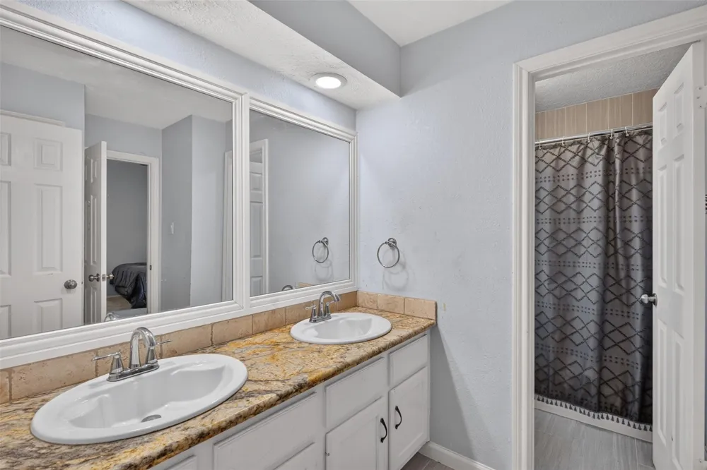 4211 Brook Shadow Drive Kingwood, TX 77345