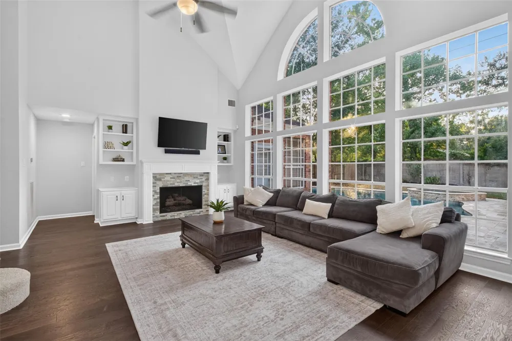 4211 Brook Shadow Drive Kingwood, TX 77345