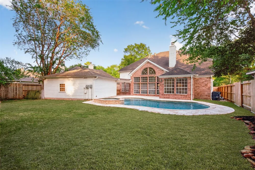 4211 Brook Shadow Drive Kingwood, TX 77345