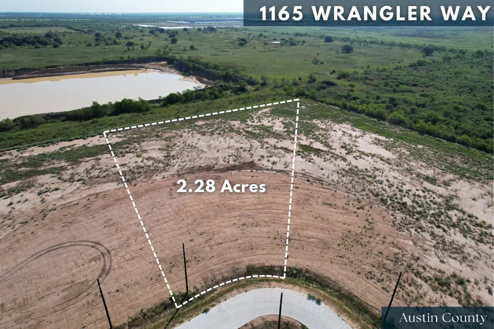 1165 Wrangler Way Sealy, TX 77474