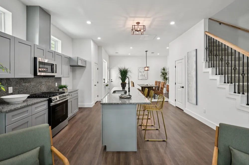 6806 Madrid Street Houston, TX 77021