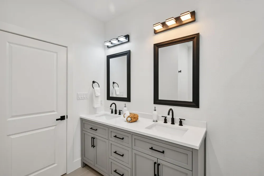 6806 Madrid Street Houston, TX 77021