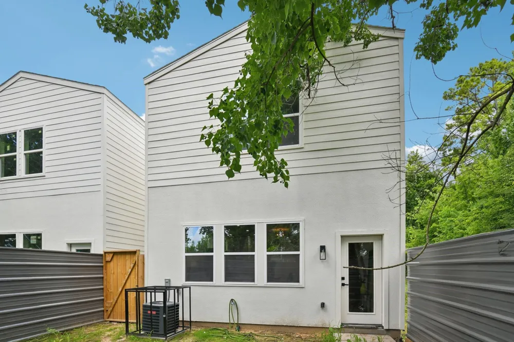 6806 Madrid Street Houston, TX 77021