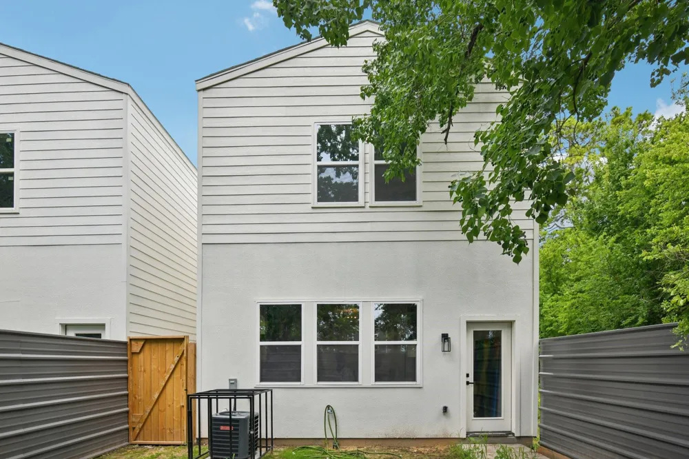 6806 Madrid Street Houston, TX 77021