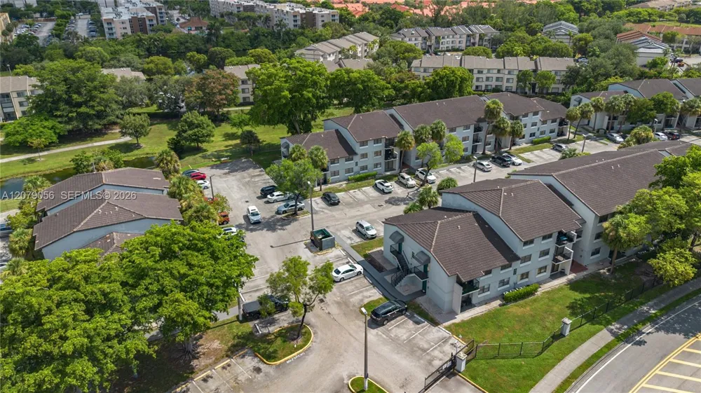 7155 NW 179th St #108 Hialeah, FL 33015