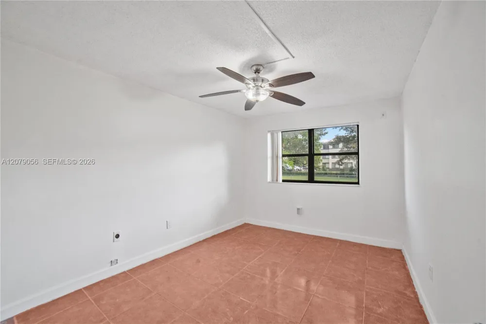 7155 NW 179th St #108 Hialeah, FL 33015