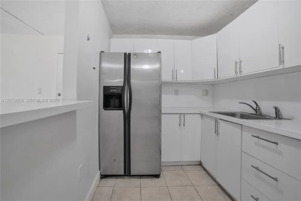 7155 NW 179th St #108 Hialeah, FL 33015
