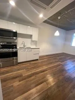 141 NW 16th Ave #16 Miami, FL 33125