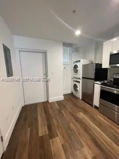 141 NW 16th Ave #16 Miami, FL 33125